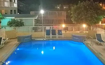 Casa Bella Hotel and Suites