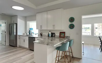 Dolphin View Oasis by Distinctive Beach Rentals