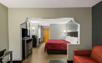 Econo Lodge Inn & Suites Diamondhead