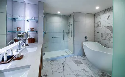 The Charter Seattle, Curio Collection By Hilton
