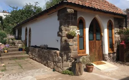 The Hideaway - a charming, unique retreat in Long Ashton, Bristol