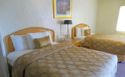 El Trovatore Motel