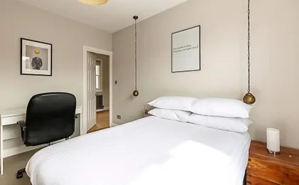 Rustic and Contemporary Haven in Brixton