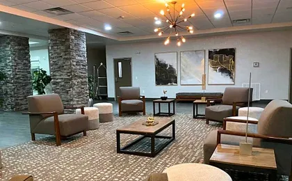 Surface Boutique Hotel Will Rogers Airport Restaurant & Bar