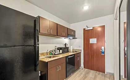 Cobblestone Hotel & Suites - Cullman