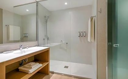 AC Hotel Diagonal LIlla