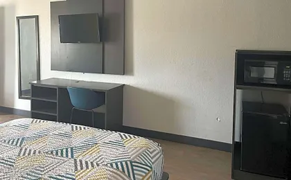 Motel 6 Seguin, TX