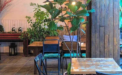 Peking Station Hostel