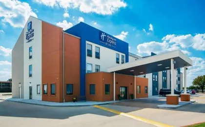 Holiday Inn Express & Suites Joplin Southeast by IHG
