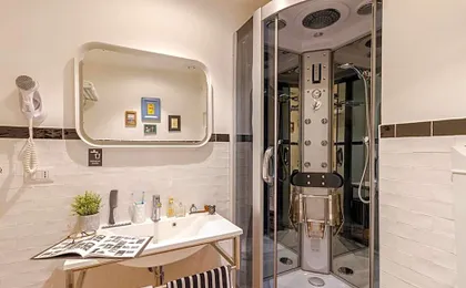 Athena Guest House