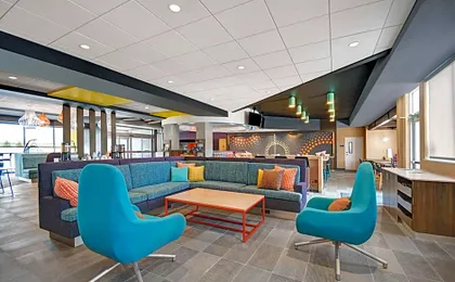 Tru by Hilton Gaylord