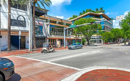 Coconut Grove Bayview unit Parking Included