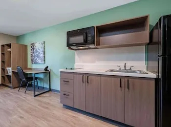 Echo Suites Extended Stay By Wyndham Indianapolis Ameriplex