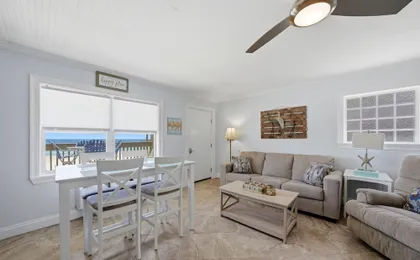 Gulf Village 207