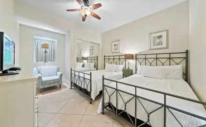 Turquoise Place 405C
