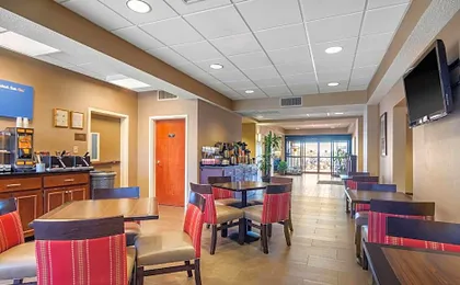Comfort Inn & Suites LaGrange East