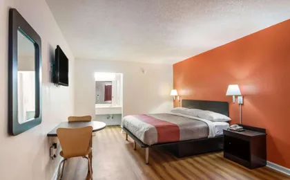 Motel 6-Warner Robins, GA