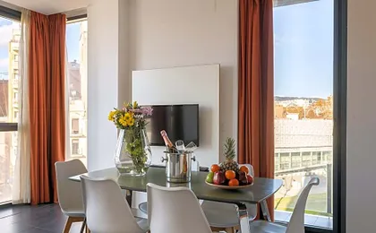 Cosmo Apartments Sants