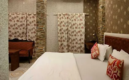 KOLLOLINI KOLKATA
