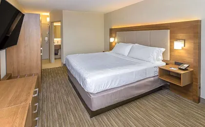 Holiday Inn Express Southington By IHG