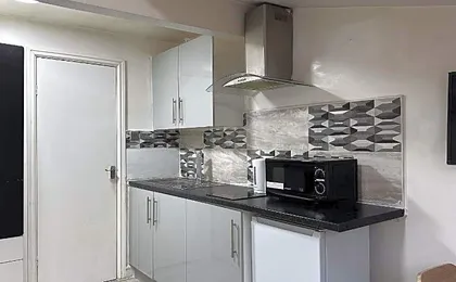 Hill's View Apartments