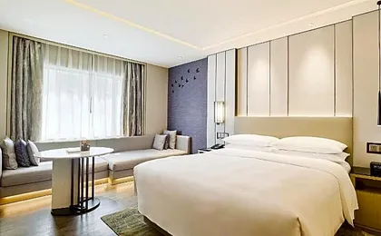 Renaissance Shenzhen Luohu