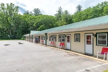 Perry's Motel & Cottages Ltd