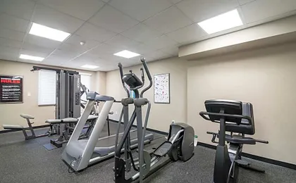 Badlands Inn & Suites