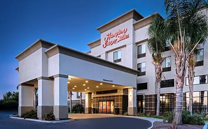 Hampton Inn & Suites Bakersfield/Hwy 58