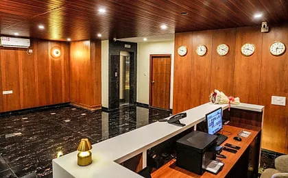 Merry Inn Luxe Suites