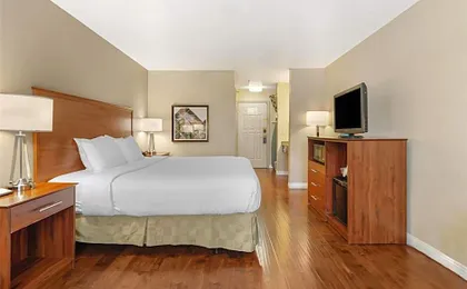 Best Western Plus John Jay Inn & Suites