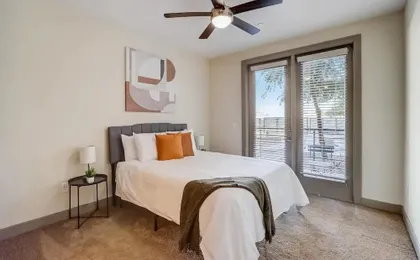CozySuites at Town Lake