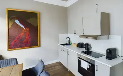 Art Apartments