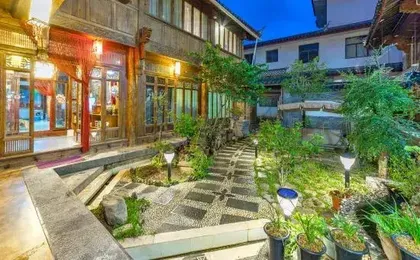 Lijiang Shuhe Snail Inn