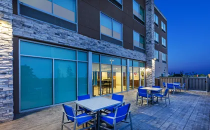 Holiday Inn Express & Suites Purcell