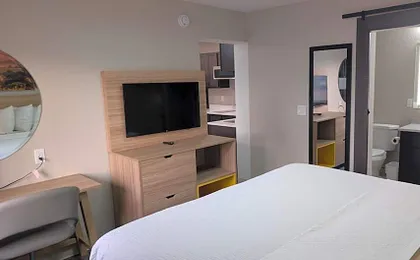 Days Inn by Wyndham Champaign/Urbana