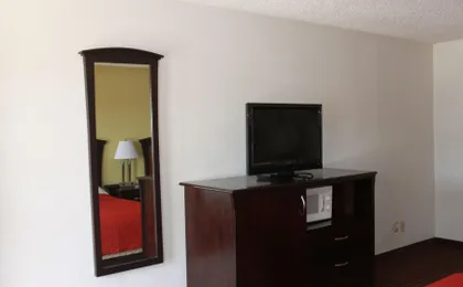 Quality Inn Plainview