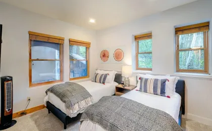 Bear Creek Lodge 201 3 Bedroom Condo