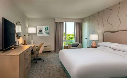 DoubleTree by Hilton Chicago - North Shore Conference Center