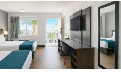 Motel 6-Anaheim, CA - Maingate