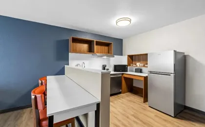 Everhome Suites Ontario Airport