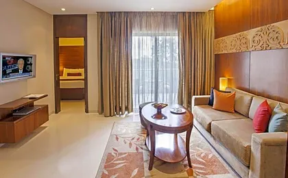 Oakwood Residence Naylor Road Pune