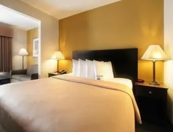 Baymont Inn & Suites Gurnee