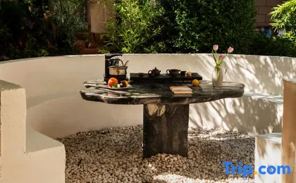 Xun yi ban shan courtyard designer minsu