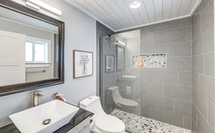 Walk to Harry Harris Beach: Modern Coastal Escape!