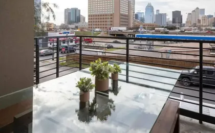 New Skyline Townhome on 6th