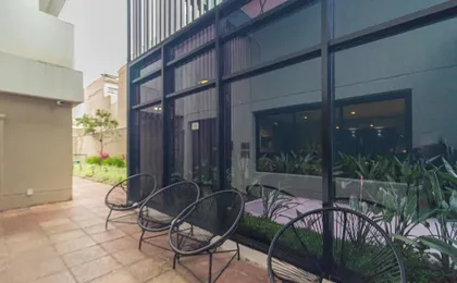 Flat Pet Friendly c Academia a 200m do Metr