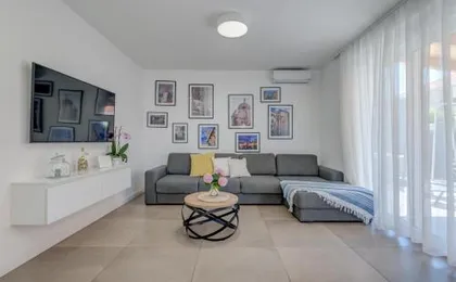 Nevera Apartment