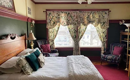 Inn at 835 Boutique Hotel