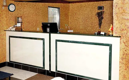 Executive Inn Opp